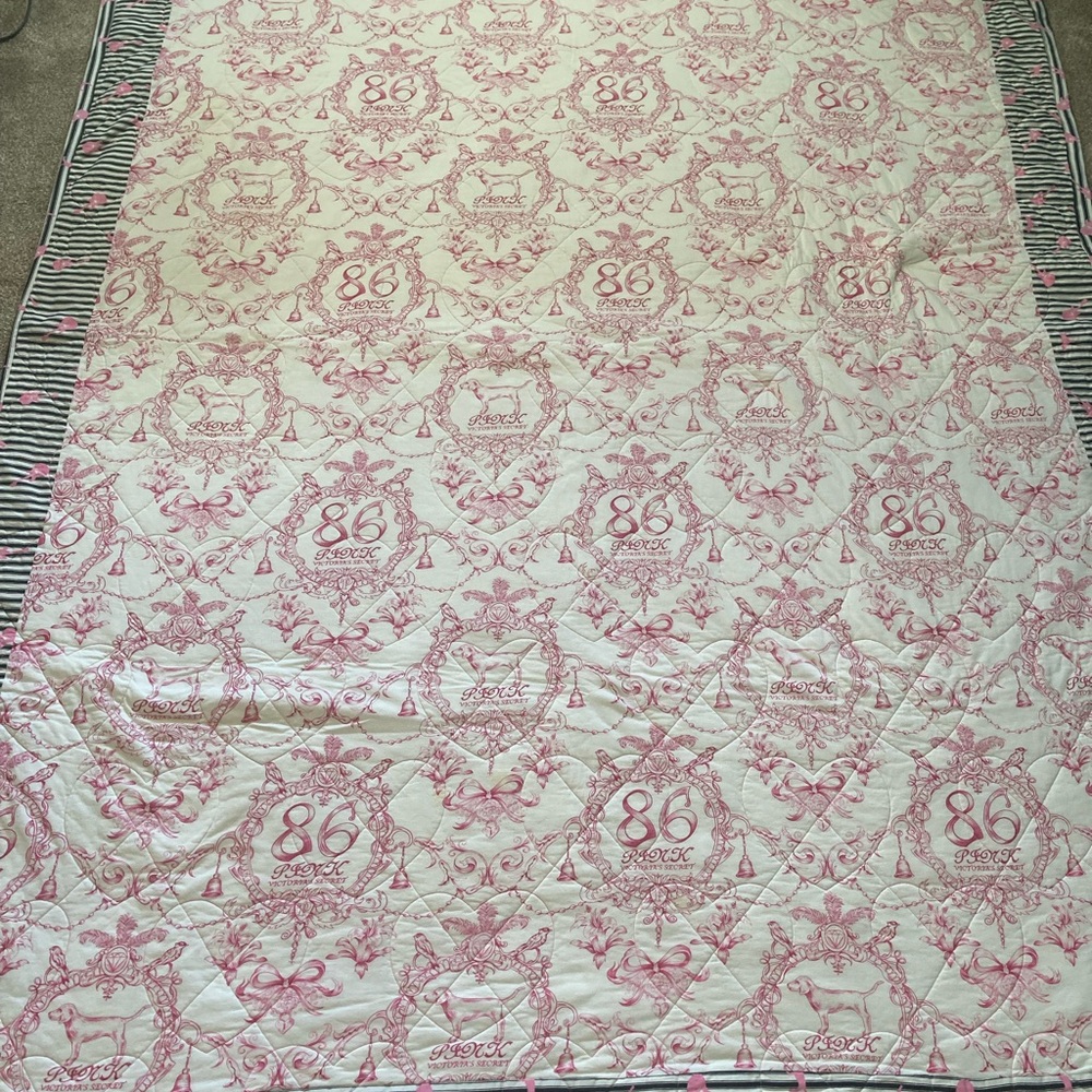 PINK Victoria's Secret Twin Bedding